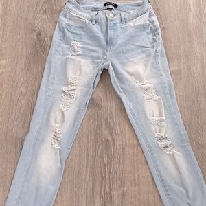 Refuge Size 4 mid rise jeans